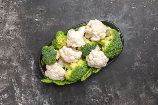 A bowl of cauliflower and broccoli