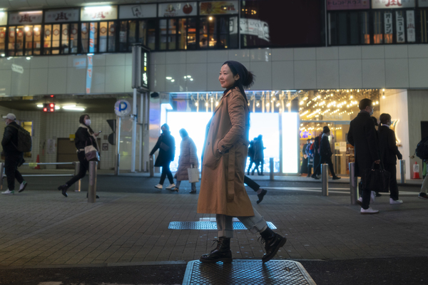 Women with gastroparesis walking lightly