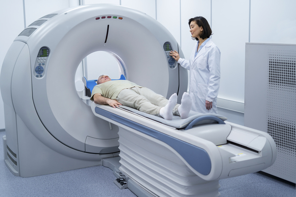 Hiatal hernia doctor doing mri scan to patient