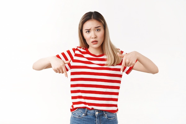 Women with hiatal hernia pointing down