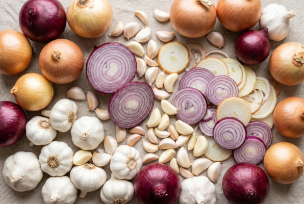 Raw onions and garlic as heartburn triggers