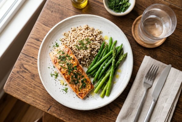 Balanced meal supporting weight loss and acid reflux management