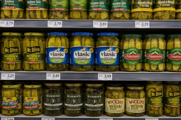 Pasteurized store-bought pickles with reduced probiotic content for acid reflux